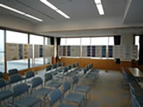ポスター掲示風景